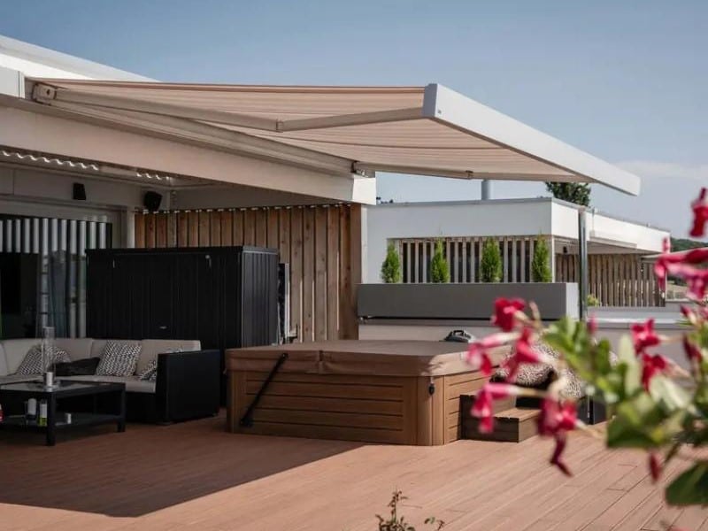 CAMABOX retractable awning