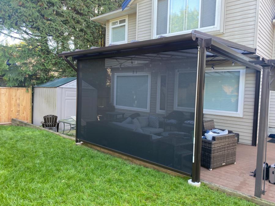 Pergola enclosure screen